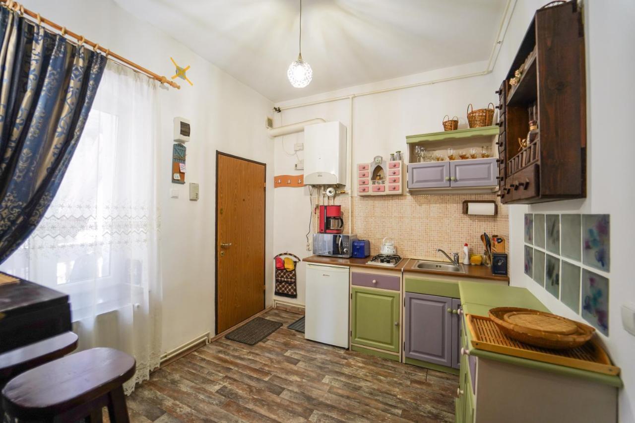 Kron Studio Kalista Braşov Esterno foto